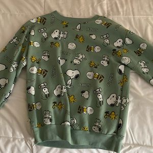 Peanuts snoopy green sweatshirt size M crew neck from Ross